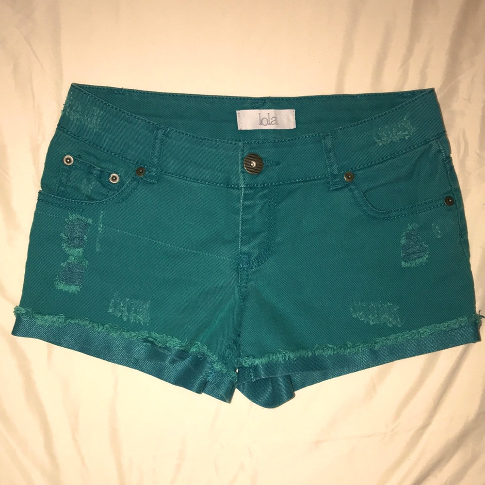 Lola Green Cuffed Frayed Distressed Shorts 0